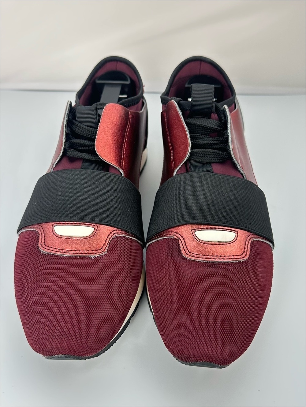Balenciaga Race Runner woman’s sneakers. Burgundy and Black. Like new! - Picture 4 of 9